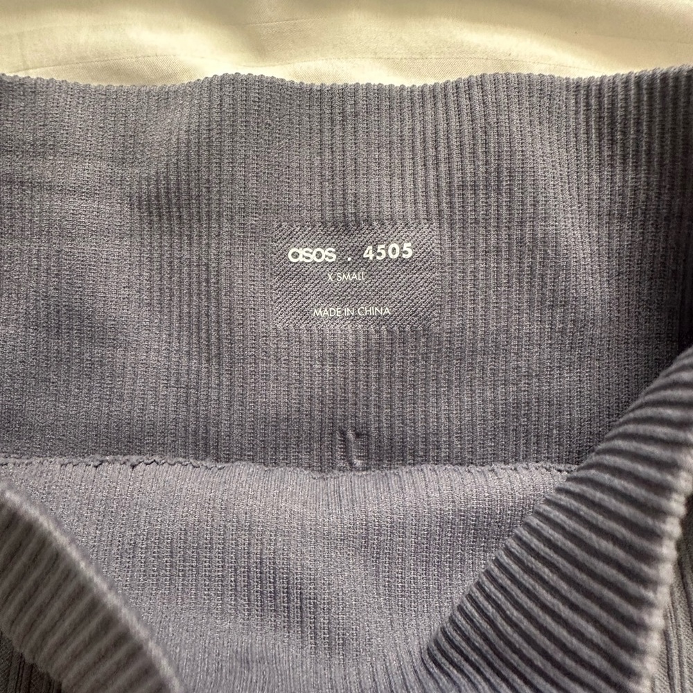 ASOS Ribbed Active Sports Bra & Shorts Set - Picture 3 of 5